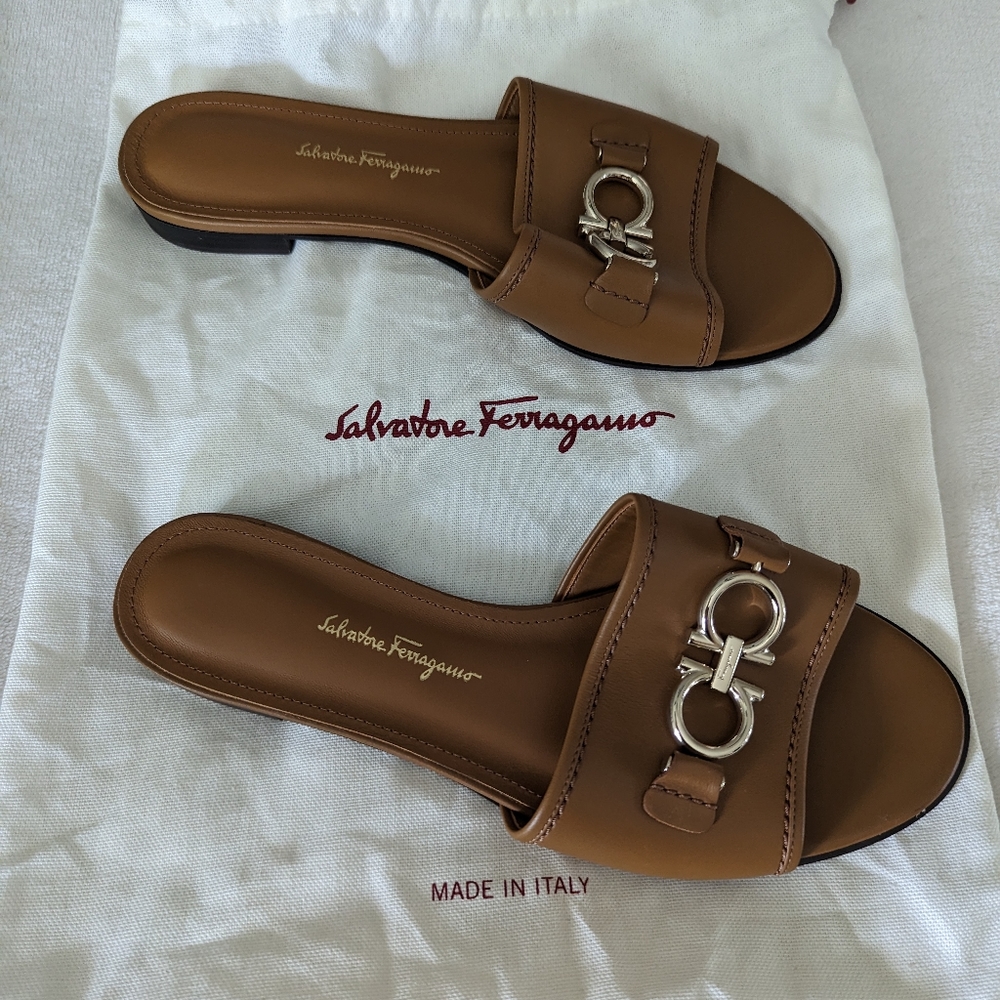 Salvatore Ferragamo Rhodes Slides - Picture 3 of 6